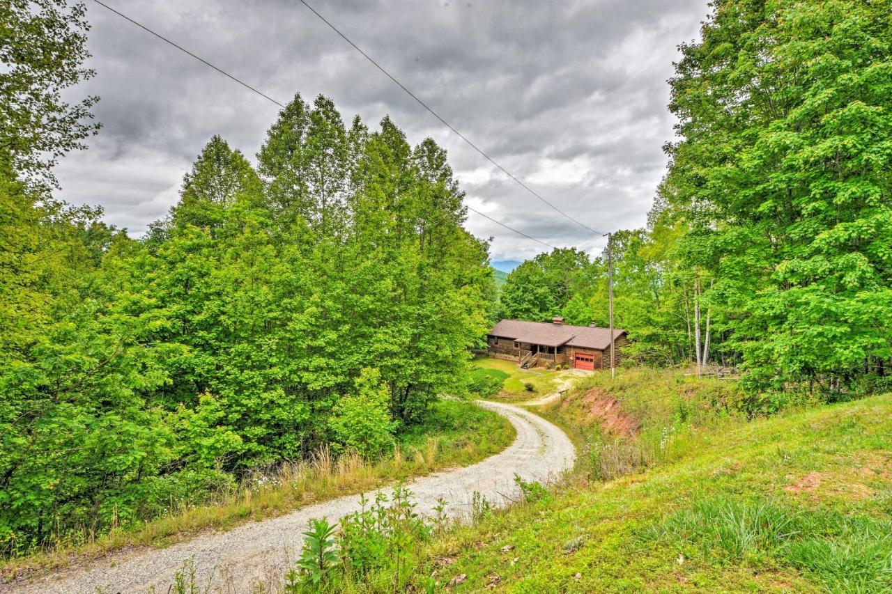 Bryson City Cabin With Hot Tub, Views And Pool Table! Екстериор снимка