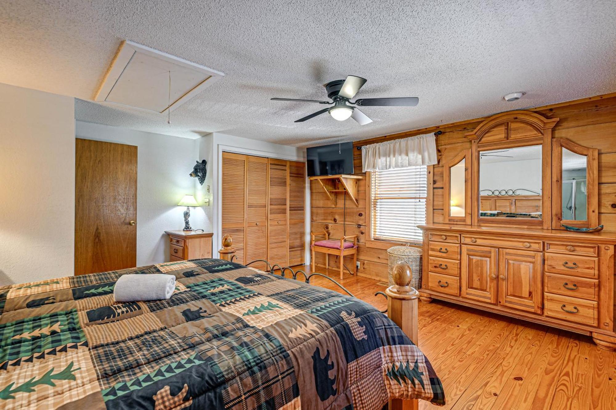Bryson City Cabin With Hot Tub, Views And Pool Table! Екстериор снимка
