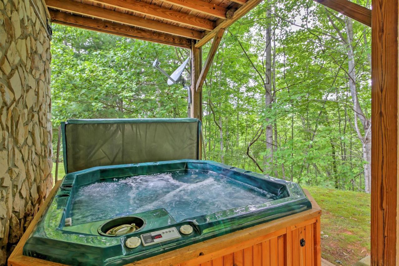 Bryson City Cabin With Hot Tub, Views And Pool Table! Екстериор снимка