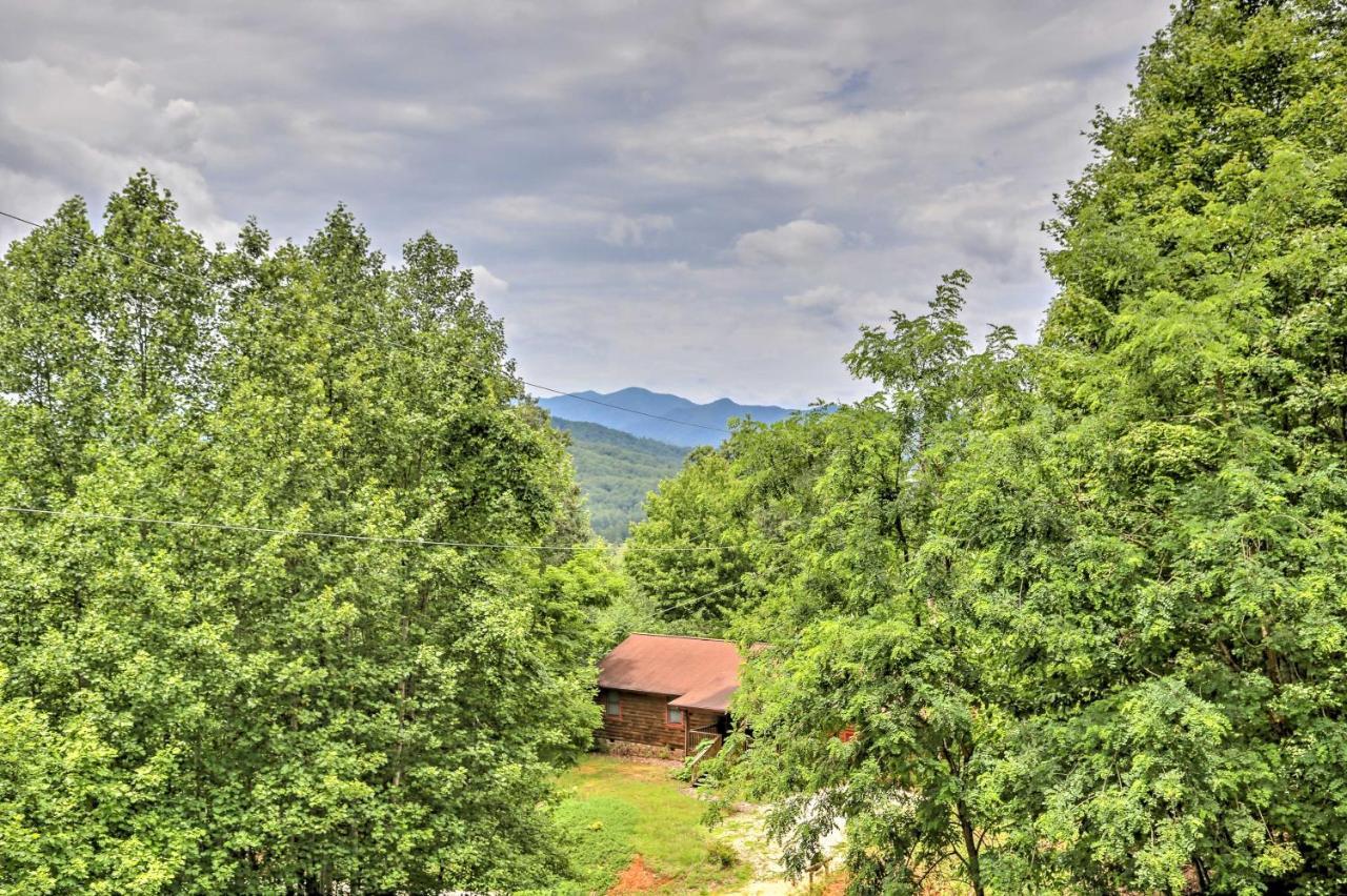 Bryson City Cabin With Hot Tub, Views And Pool Table! Екстериор снимка